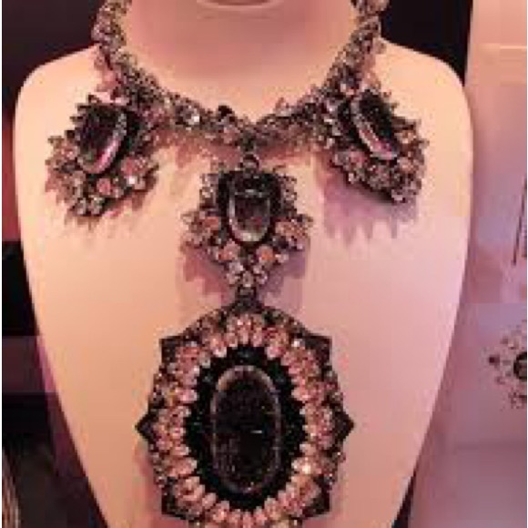 RARE Authentic Swarovski large black diamond Collar necklace. - Picture 2 of 16